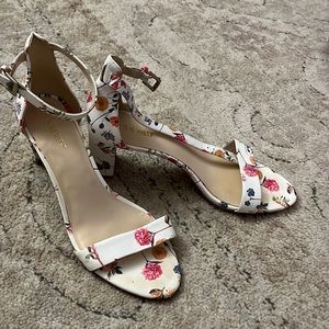 Nine West floral 2” heels